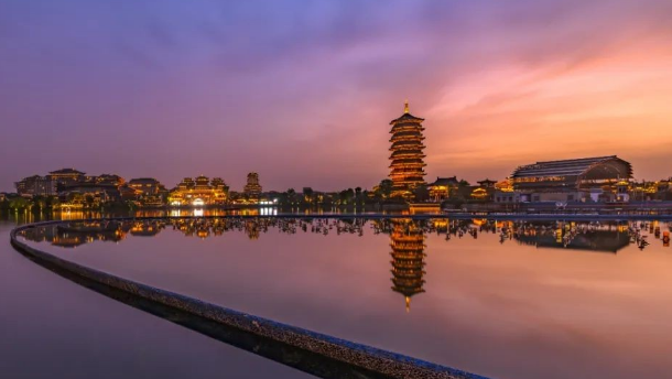 銅官窯古鎮(zhèn)獲評長沙市提升職工生活品質(zhì)療休養(yǎng)基地 